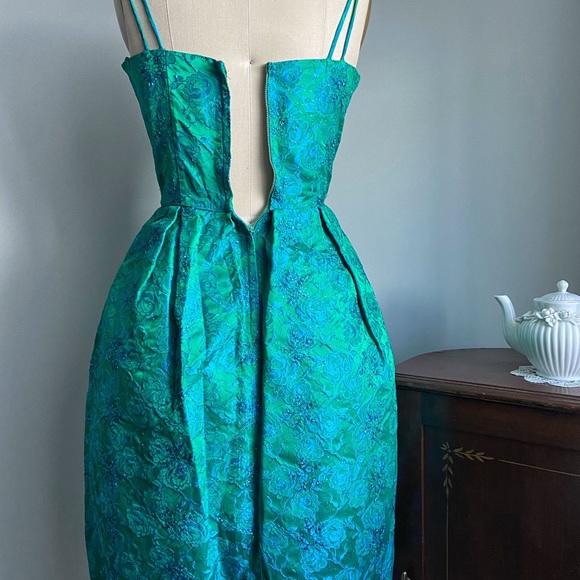 💚SOLD💚Vintage 1955-1963 Union label satin cocktail dress - Picture 3 of 14